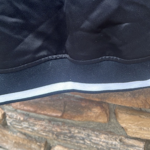 Cute vs jacket - Picture 12 of 14